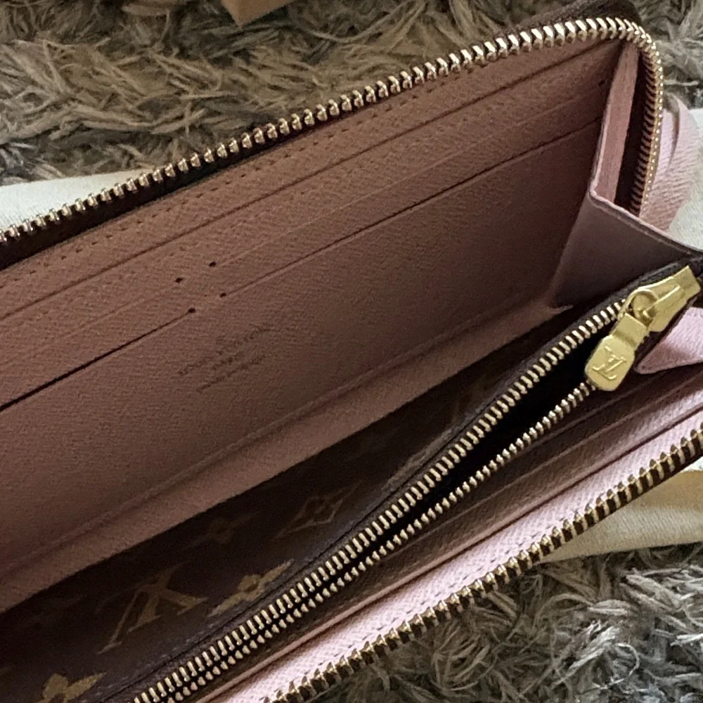 New ! Louis Vuitton Brown Monogram Long Zippy Wallet